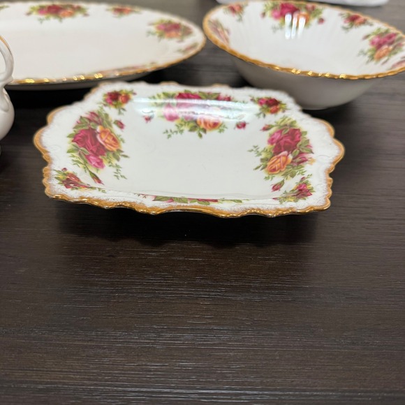 Royal Albert Old Country Roses Bone Chine - Picture 16 of 16